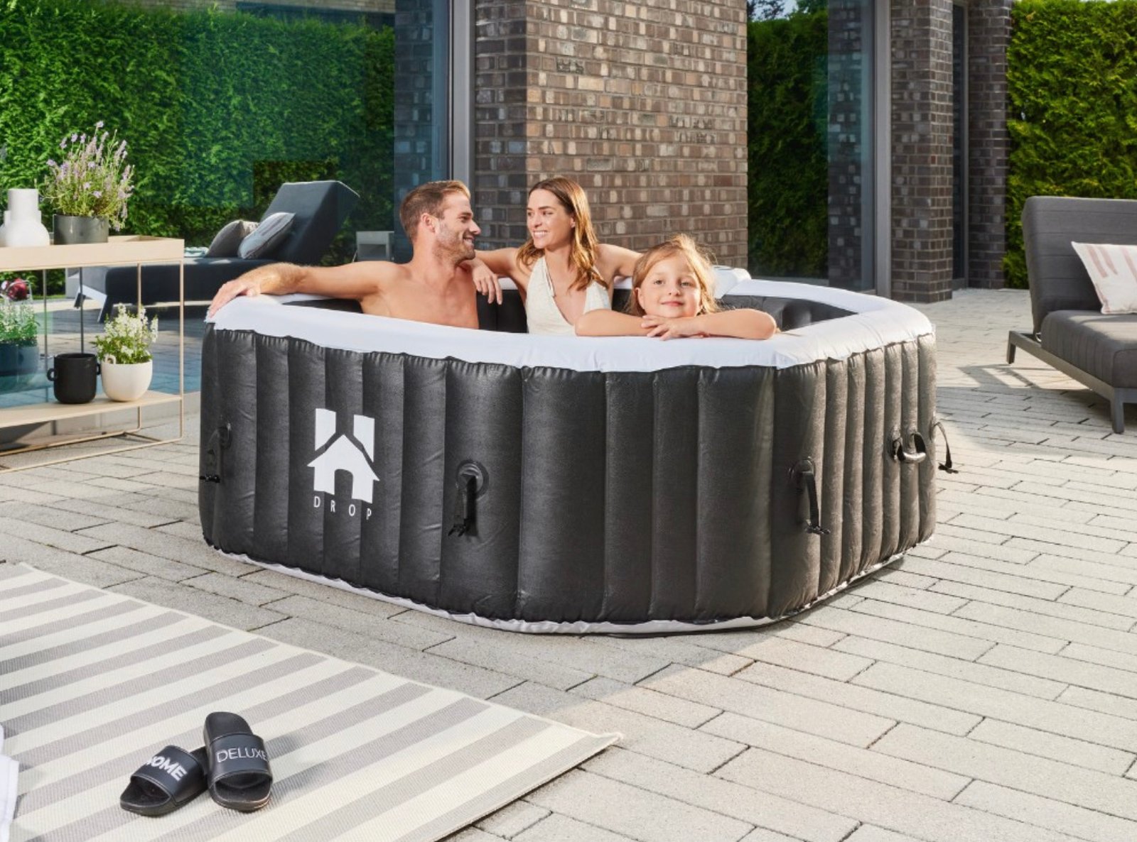 Aufblasbarer Whirlpool 6 Personen ➡️ Badespaß für die ganze Familie und Freunde 1